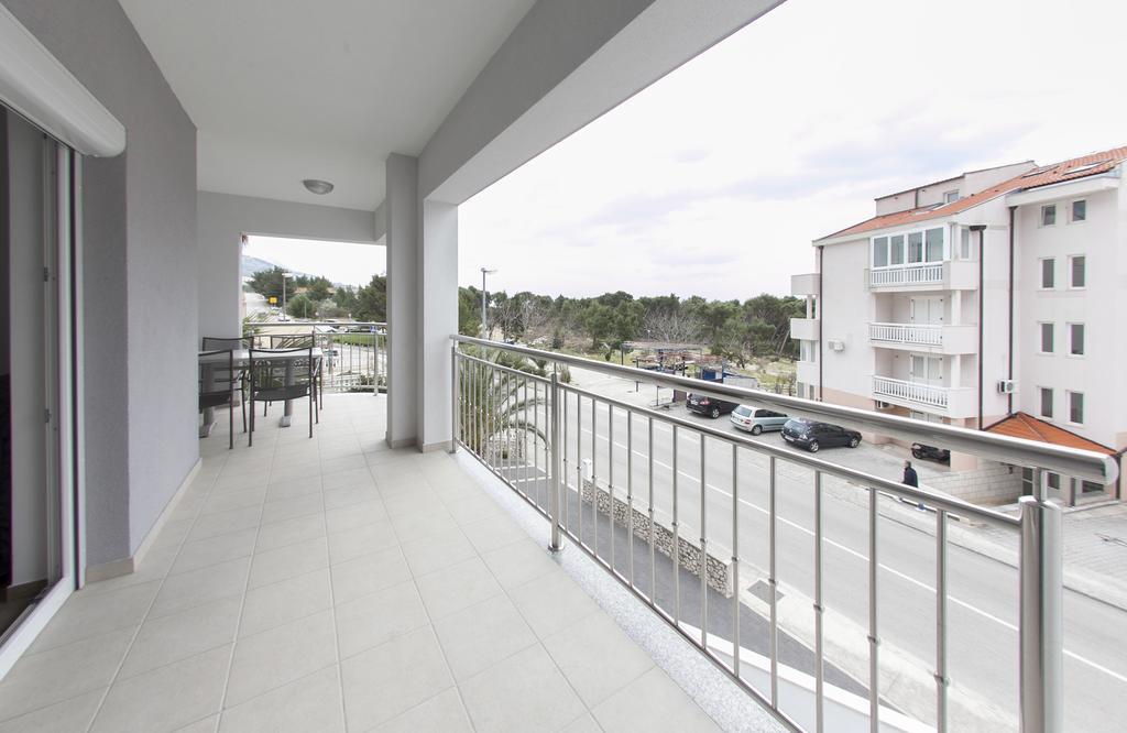 Apartments Villa Klara Baska Voda Exterior photo