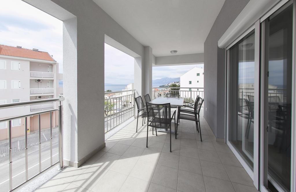 Apartments Villa Klara Baska Voda Exterior photo